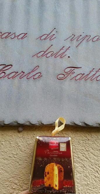 Un panettone in regalo al posto dello stipendio 