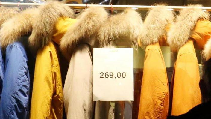 Saldi occulti al via fra annunci via sms e cartellini “riscritti”