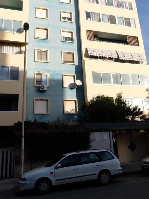 Ucciso da un’overdose l’uomo trovato morto in casa