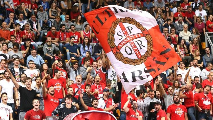 Esodo biancorosso oggi al PalaDozza