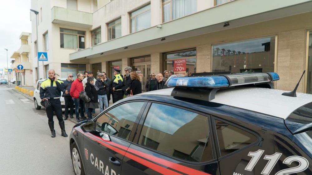 Palazzo pericolante ad Alghero, tornano a casa le 26 famiglie evacuate
