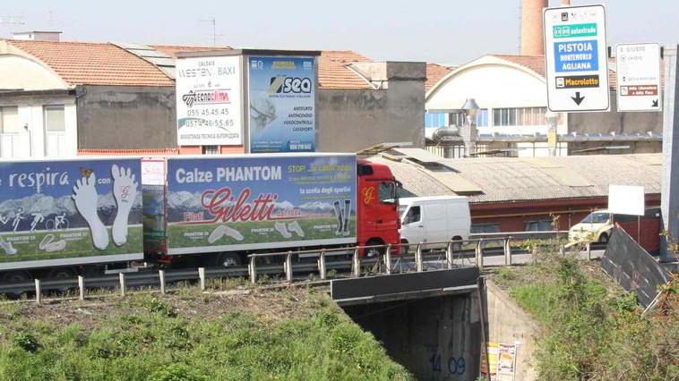 Interramento con troppi ritardi e i soldi sono un miraggio