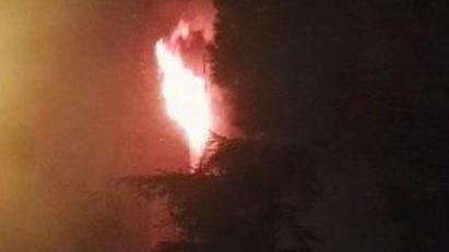 Brucia appartamento, evacuato il palazzo