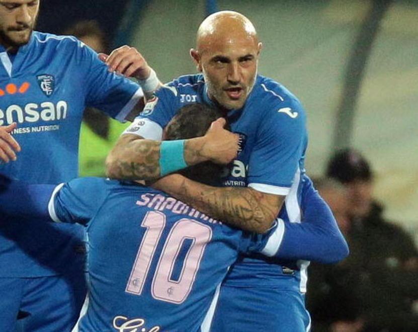 All’asta le maglie con i numeri rosa indossate col Milan