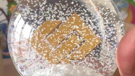 Palle di neve personalizzate con il logo Nicolai Diamant
