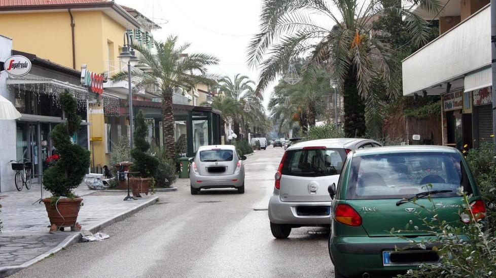 Stop alle auto, via Versilia diventa zona pedonale