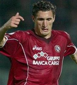 Coi grigi il debutto di Chiellini nel 2001 