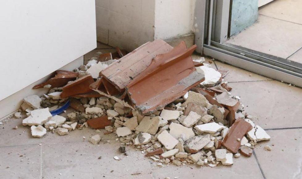 Giù il soffitto in un alloggio di Casalp 