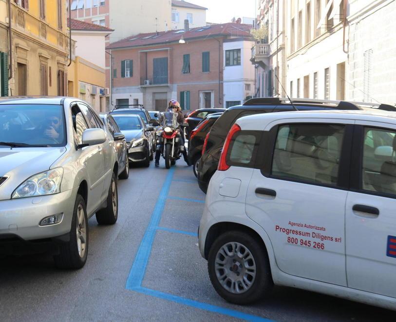 Niente sosta gratis in centro per i professionisti col pass 