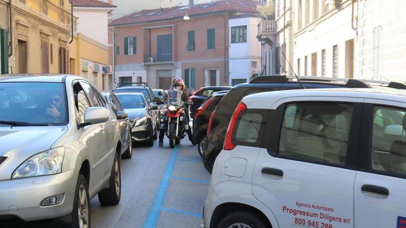 Niente sosta gratis in centro per i professionisti col pass