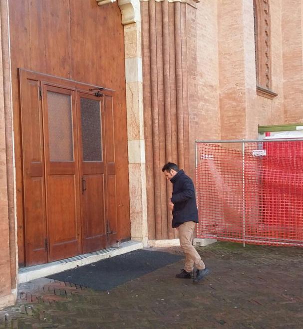 E in San Francesco un assedio costante di nomadi e sbandati 