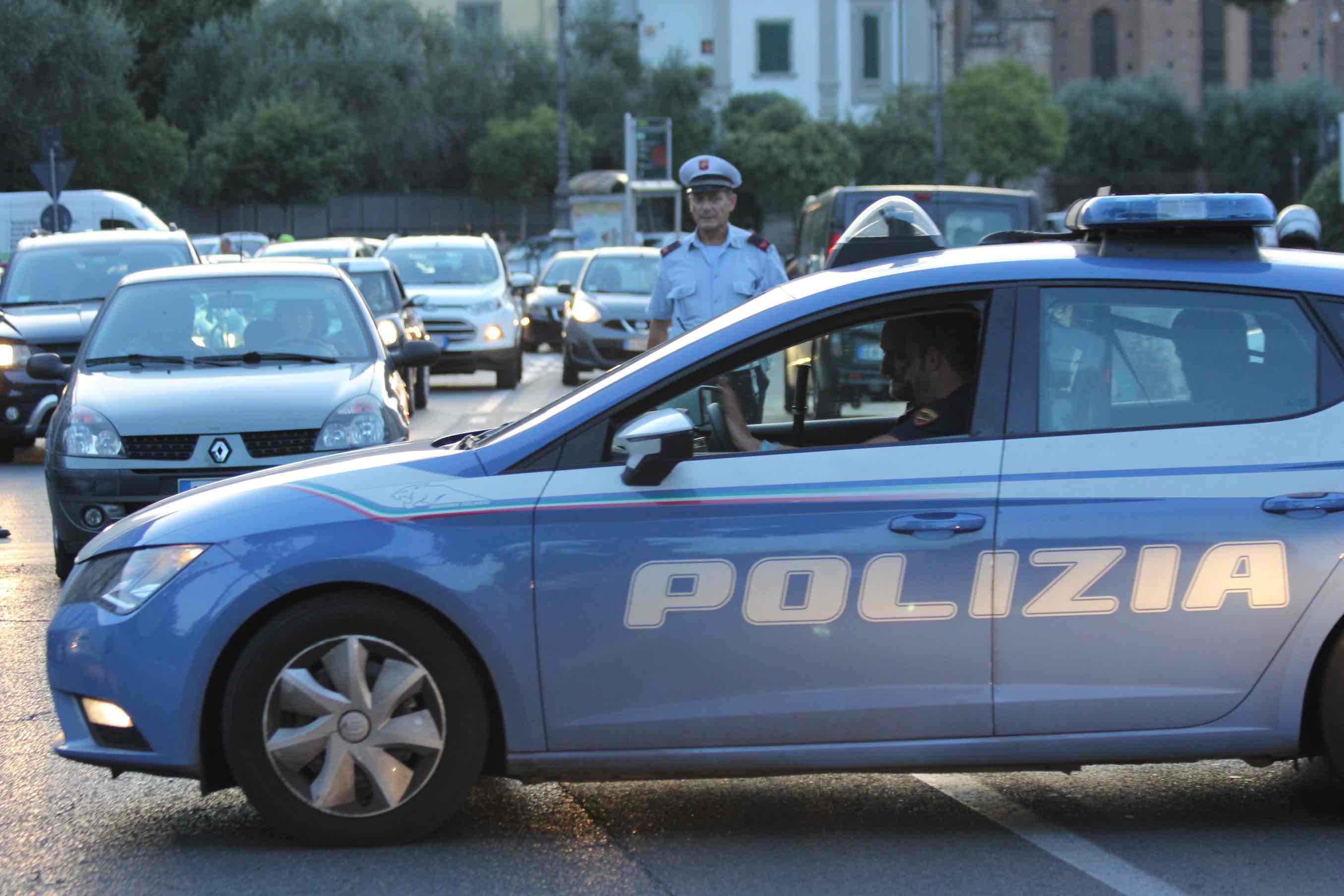 Una volante della polizia