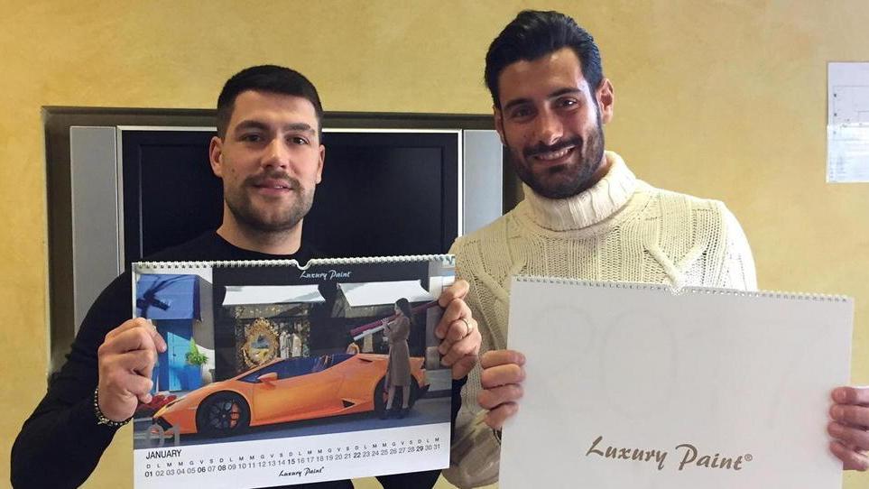 Calendario di auto di lusso e paesaggi