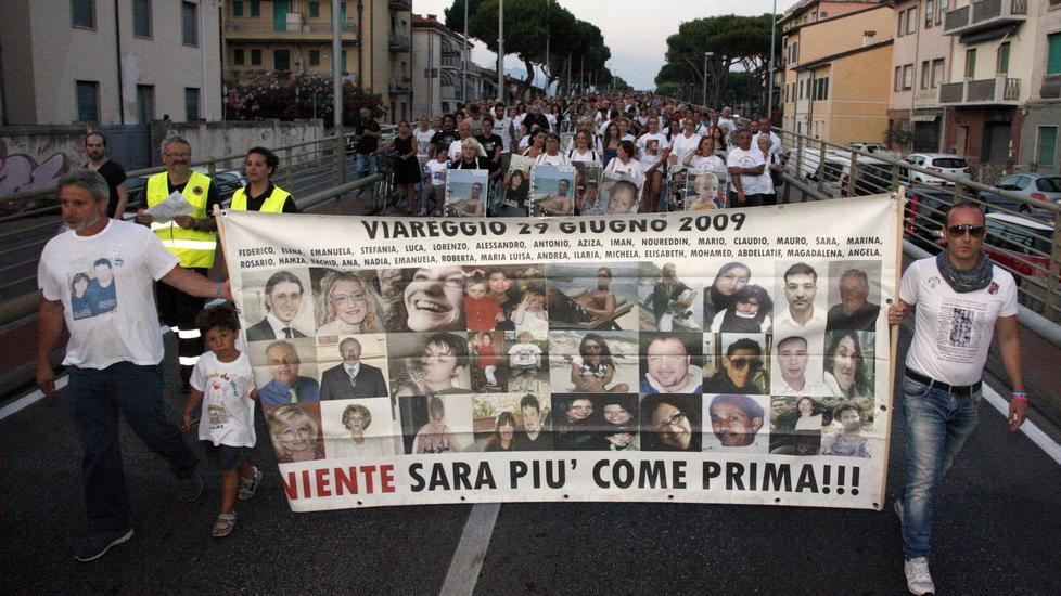 Strage, questa sera la fiaccolata Conto alla rovescia per la sentenza 