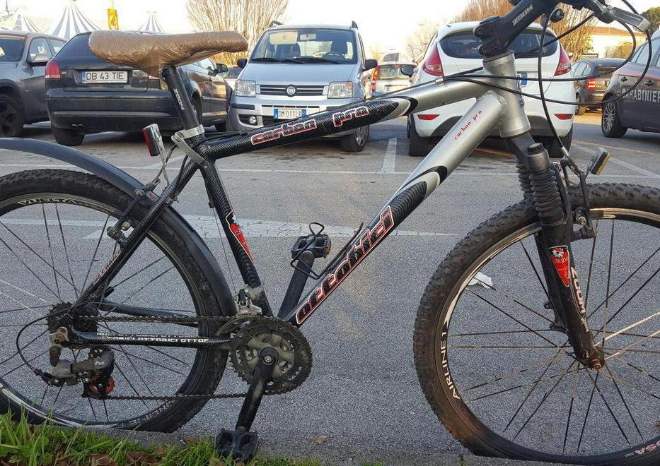 Biciclette rubate, tre denunciati 