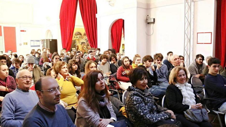 Il prof. Fochi infiamma i giovani del liceo Cecioni