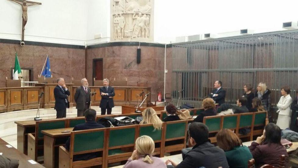 Studenti universitari provano il processo davanti a veri giudici