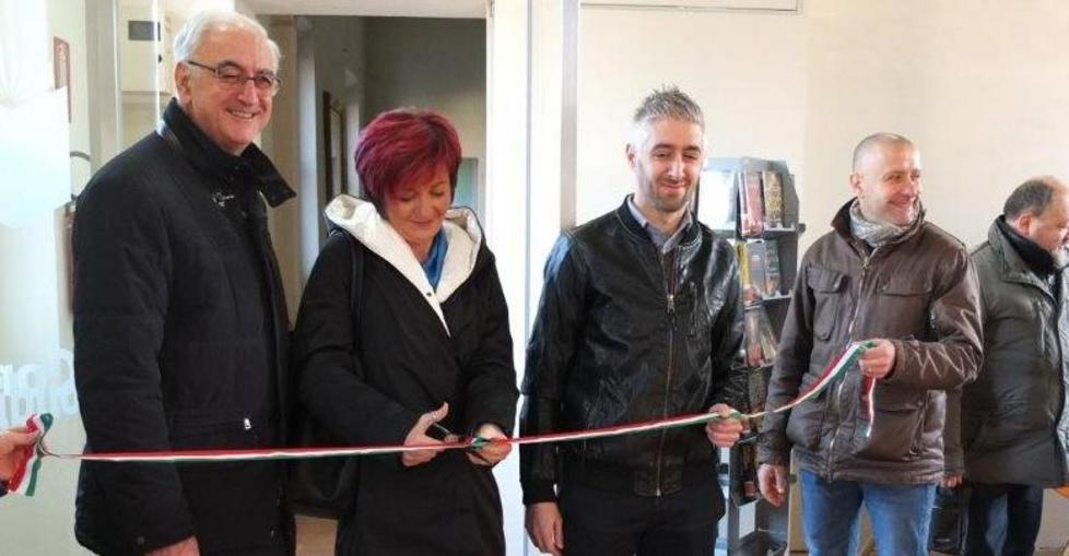 Inaugurata la moderna biblioteca 