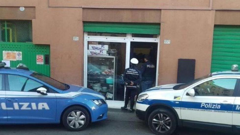 Stazione dei treni, chiuso il market