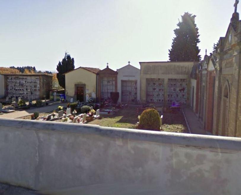Vendeva i loculi di famiglia, il Comune gli fa causa 
