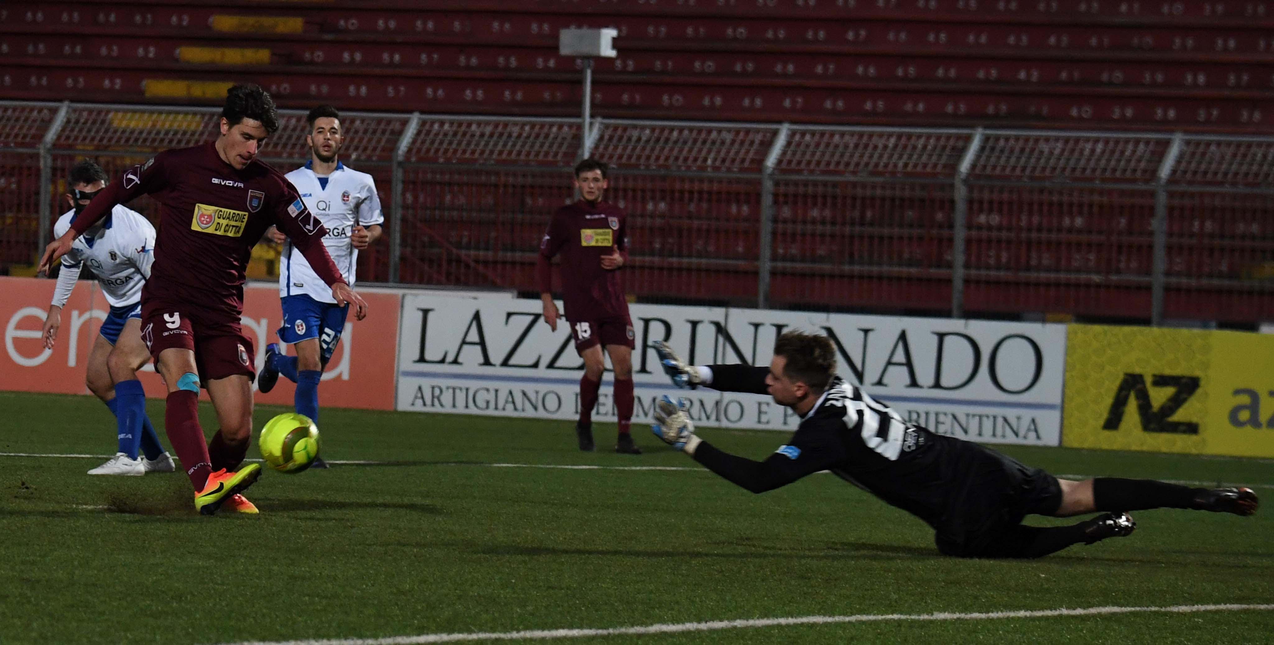 Il Pontedera crea, ma poi distrugge