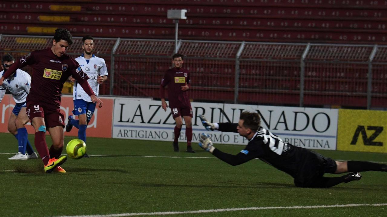 Il Pontedera crea, ma poi distrugge