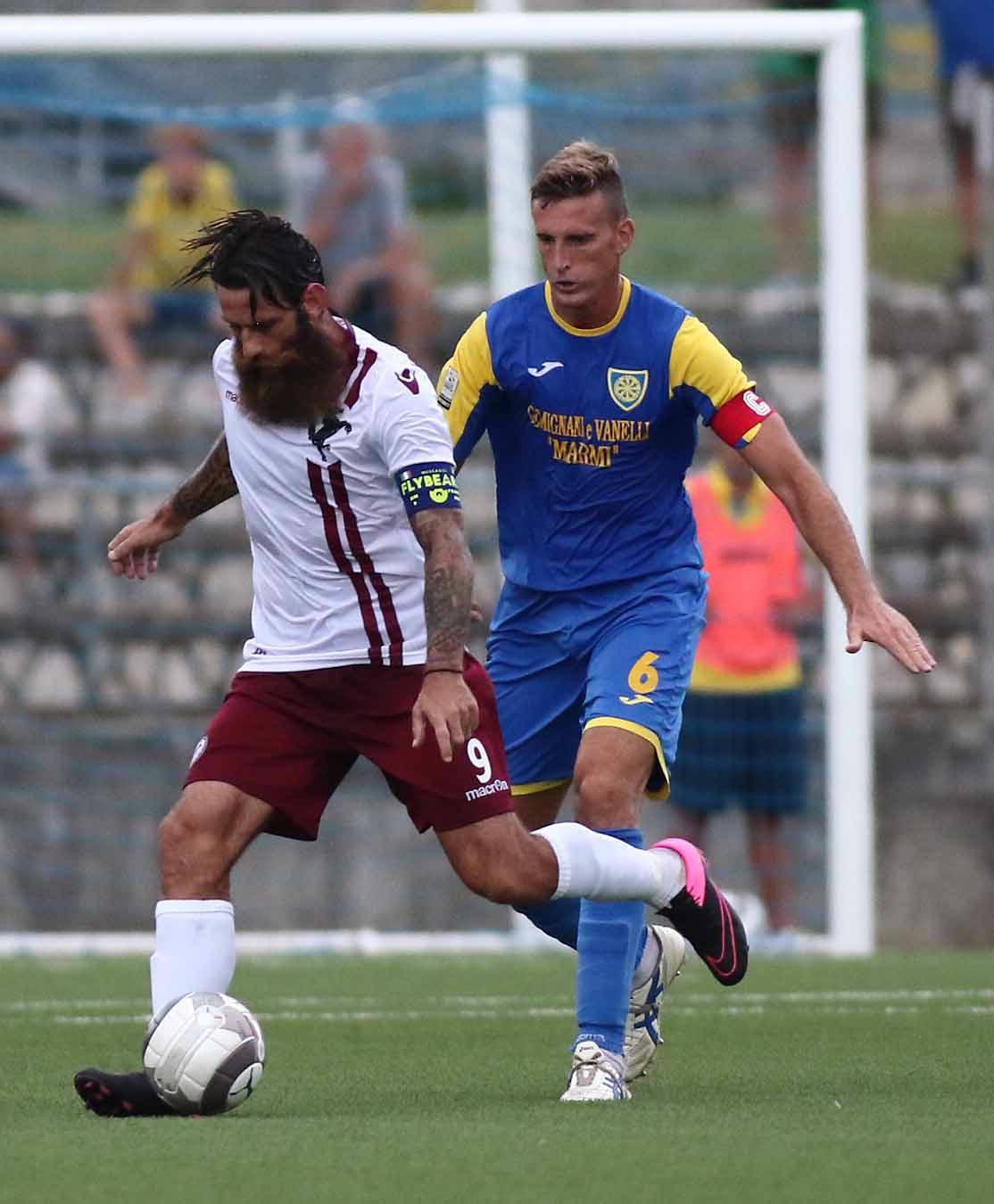 Moscardelli, doppietta decisiva per ribaltare il match
