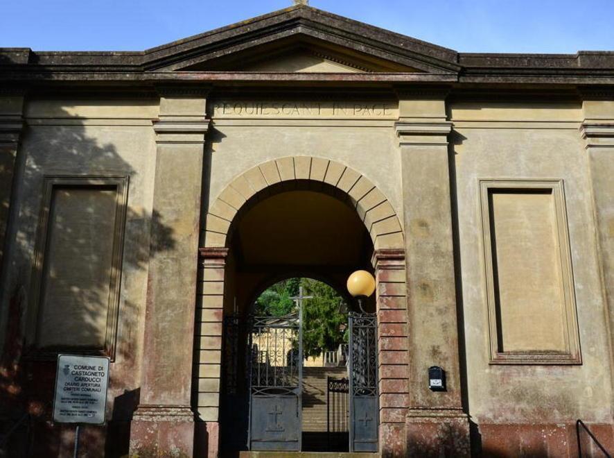 Maltempo, fondi per il cimitero 