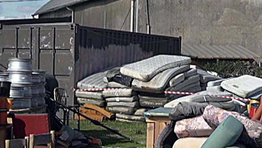 Discarica o rivendita? Il caso Castelnuovo a “Striscia la notizia”