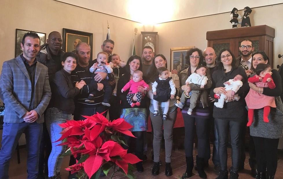 Grande festa per i neonati di Codrongianos 