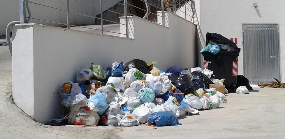 Raccolta rifiuti, è guerra tra Comune e ditta appaltatrice 