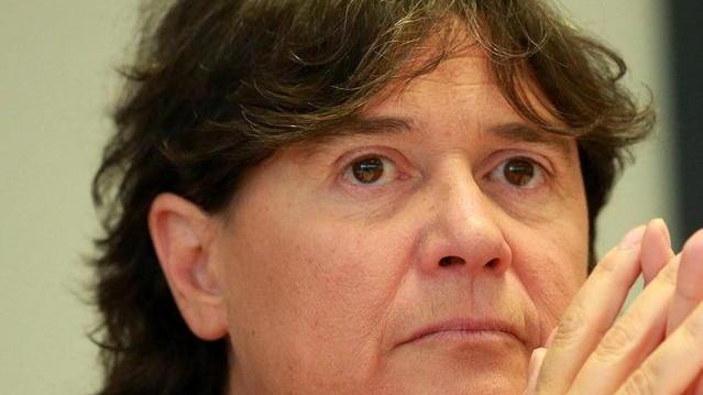 LA BUCCIA DI BANANA DELL’AMPLIAMENTO DELL’OSPEDALE