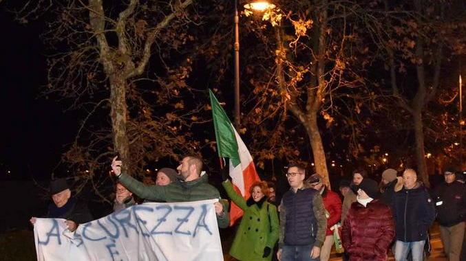 Parte la polemica dopo il corteo