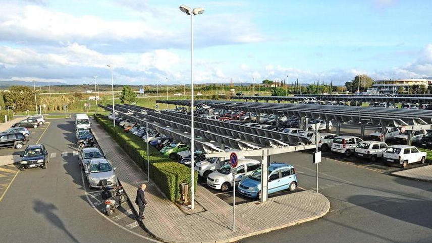 Nuovo blitz, allontanati 19 parcheggiatori abusivi