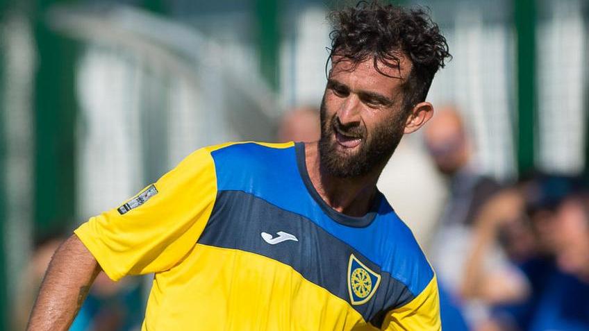 La Carrarese si illude ma in 5 minuti il “barba” ribalta tutto