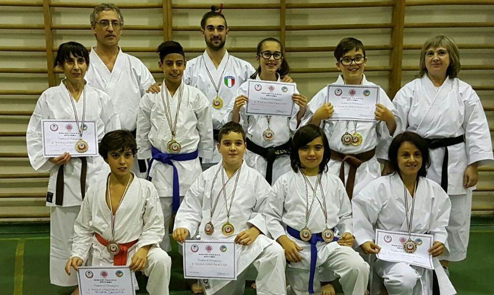 Tredici medaglie (quattro d’oro) per il Centro Arti Marziali Ossi