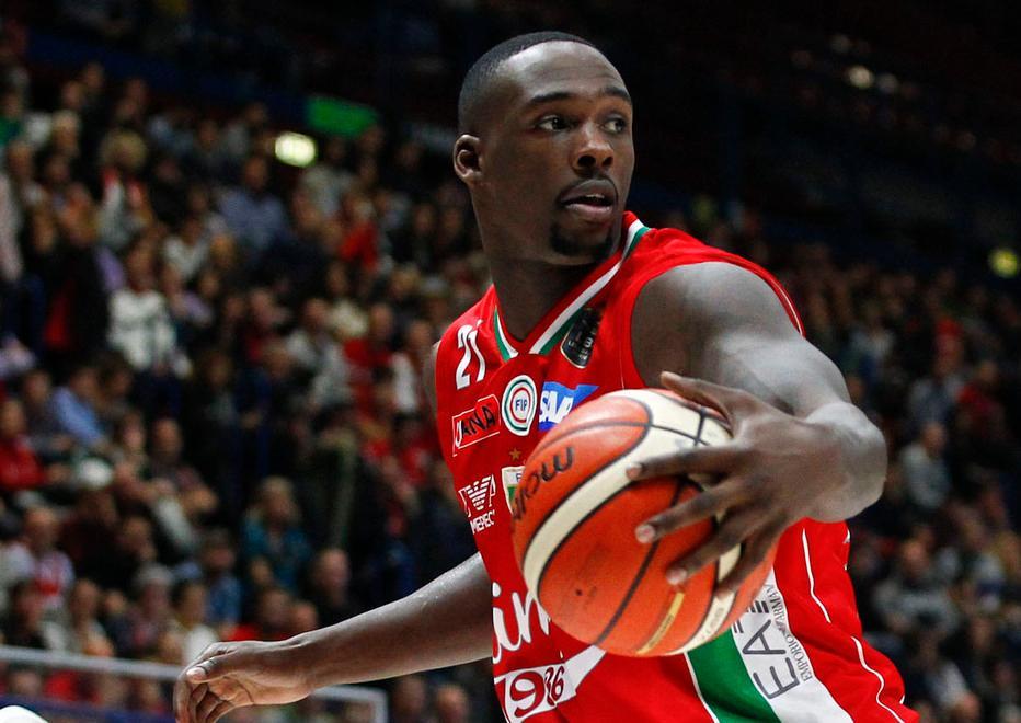 Milano perde Sanders ma conferma la fiducia a Repesa 