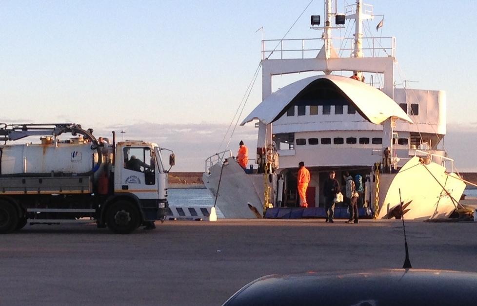 Troppo vento, il traghetto per l’Asinara resta in porto 