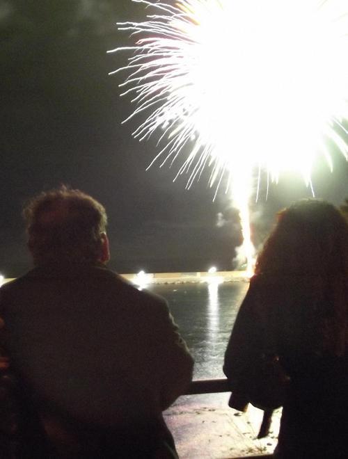 Festa e fuochi sul mare 