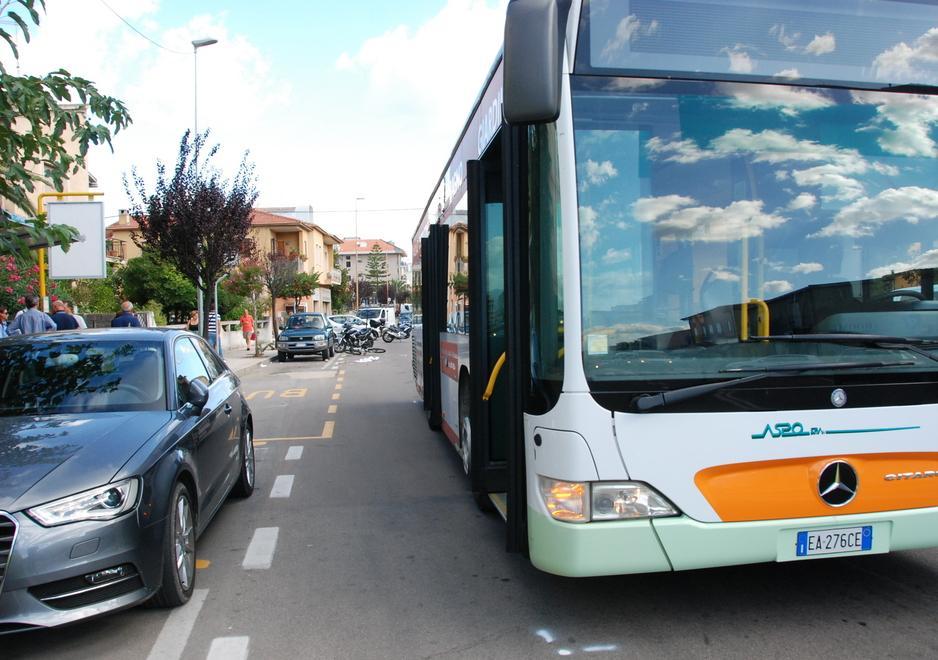 Bus e parcheggi gratis, no ai botti 
