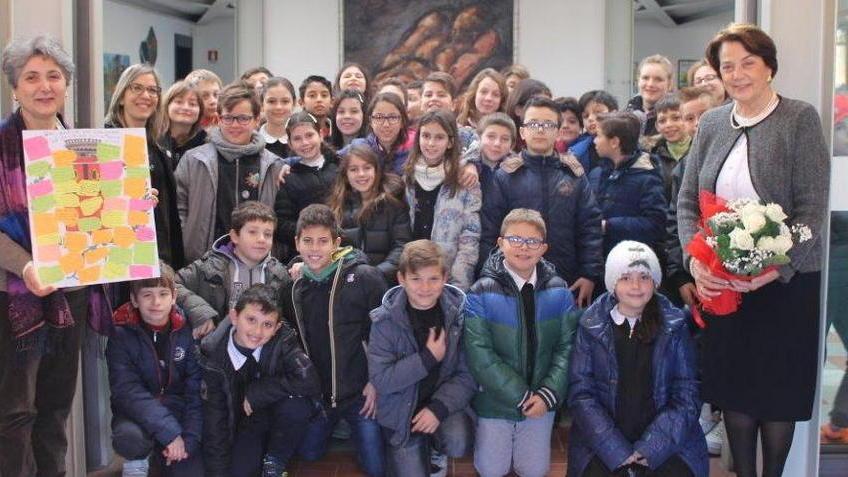 Alunni della primaria vanno alla scoperta degli uffici comunali