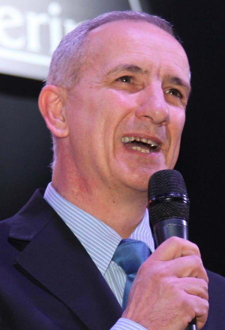 Non abbandoniamo l’idea del Palapalio
