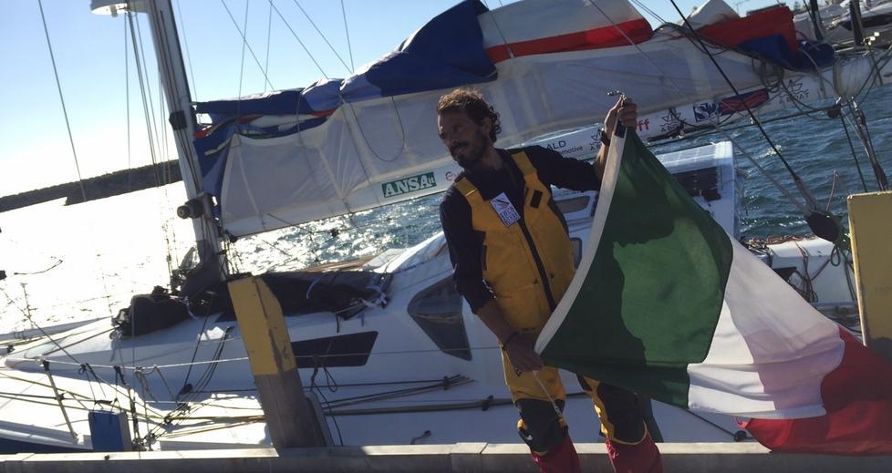 Mura fa scalo a Perth, ma la corsa continua 