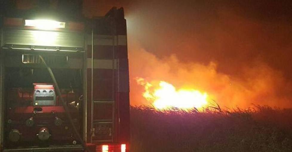 Distrutte da un incendio 1.700 presse di foraggio