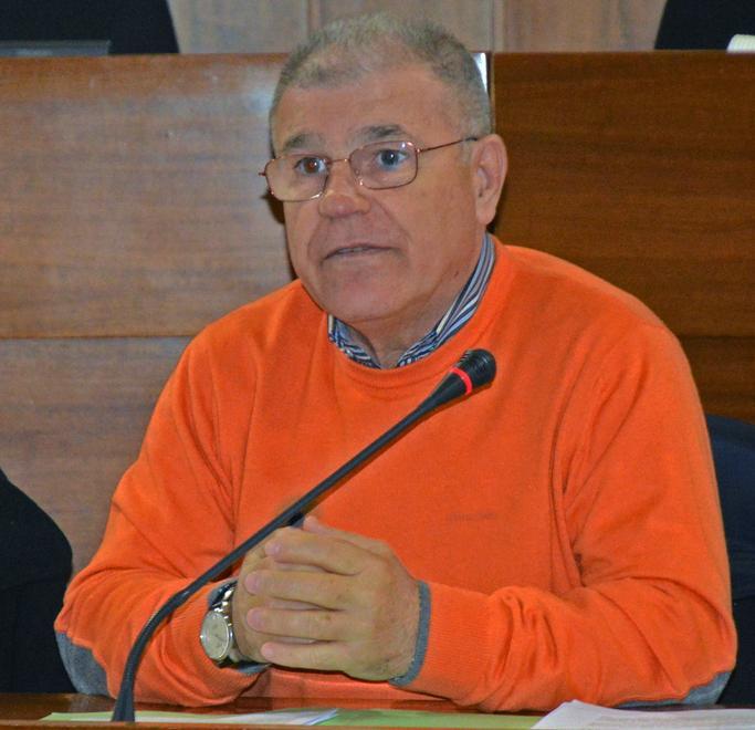 Tendas salvo a metà con qualche aiuto dall’opposizione 