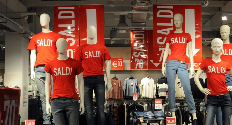 Saldi, c’è la ripresa ma regna l’incertezza 