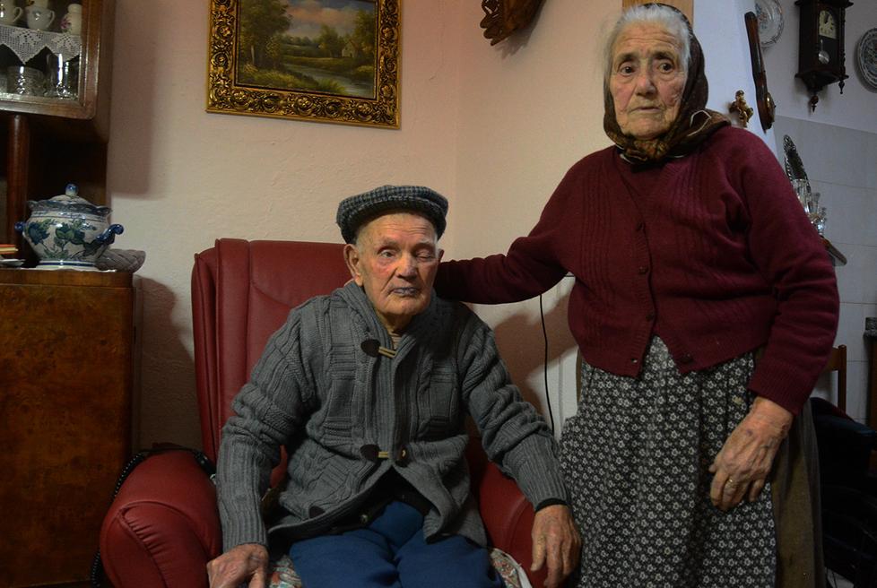 I 100 anni dell’ex soldato salvato da una moneta