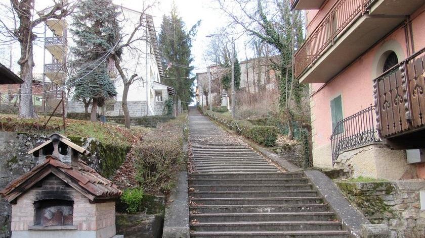 «Rifaremo la scalinata distrutta dalle bombe»