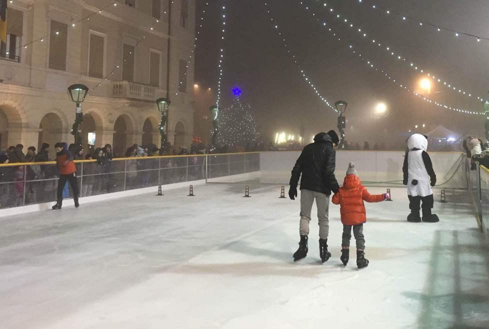 Befana in piazza con i fuochi artificiali