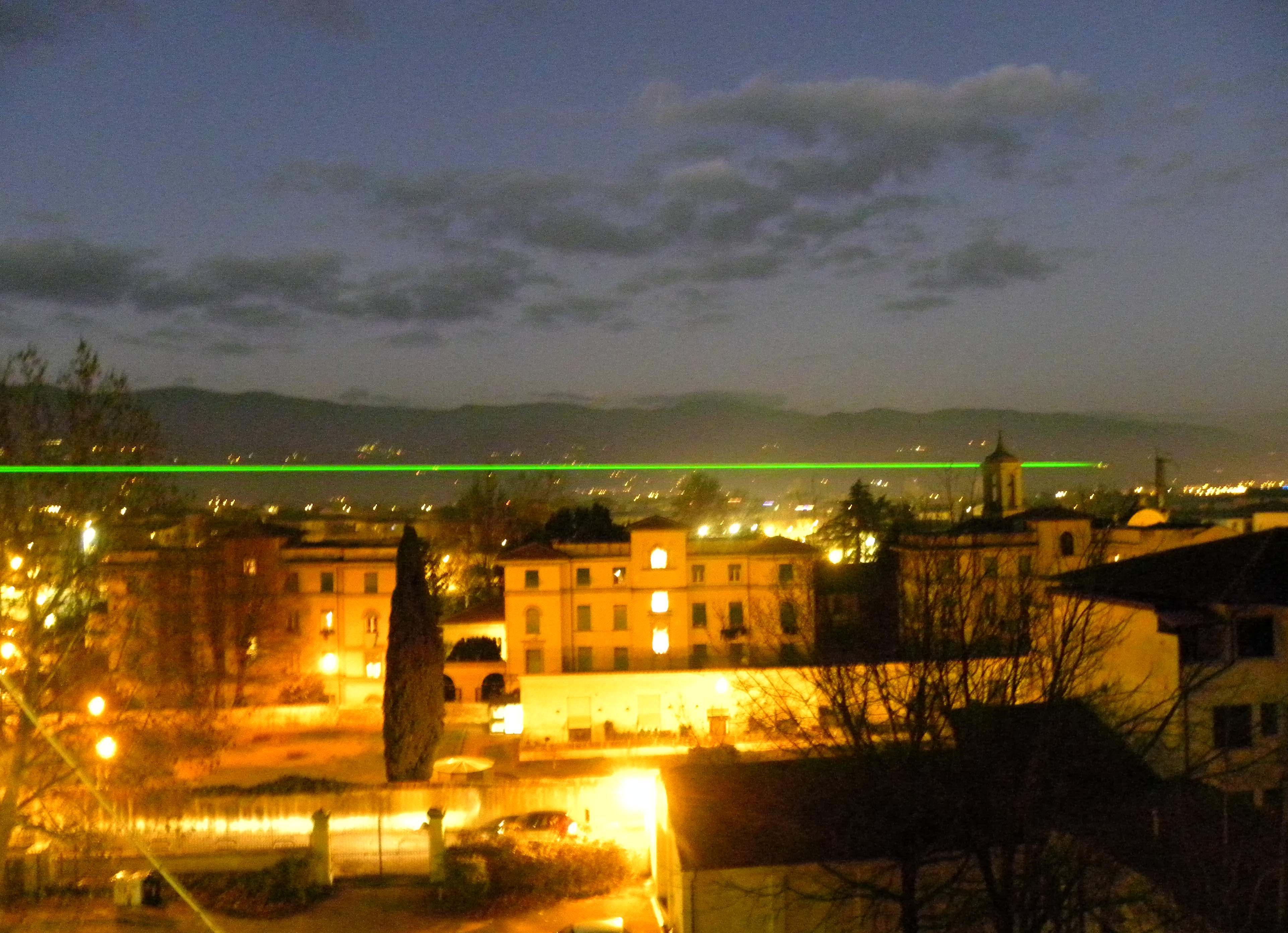 Il laser che collega Palazzo Fabroni alla Fattoria di Celle